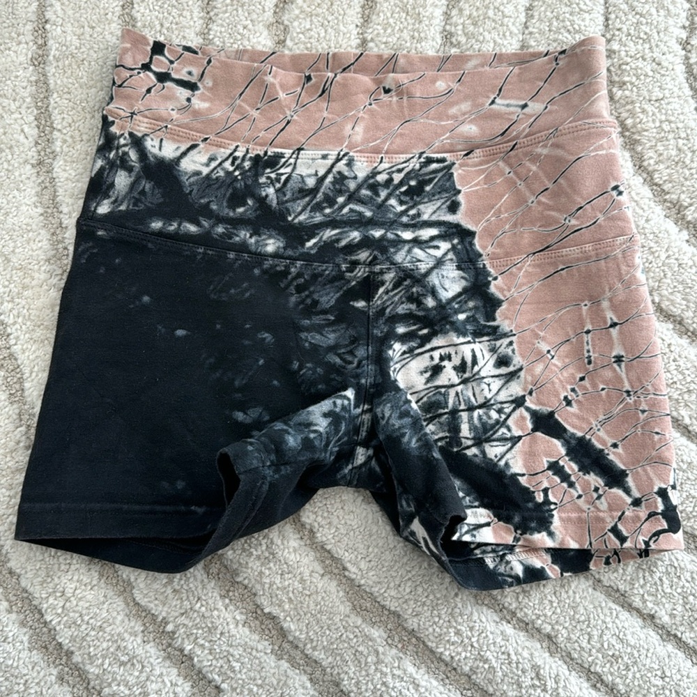 Hard tail tie dye high rise shorts